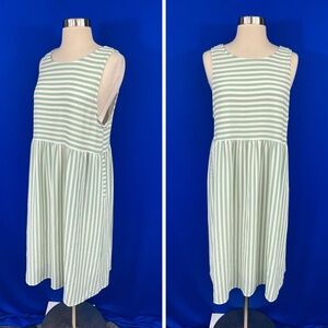 👗Like New |•ORANGE CREEK•| White & Green Striped Dress w/ Pockets! Size Medium